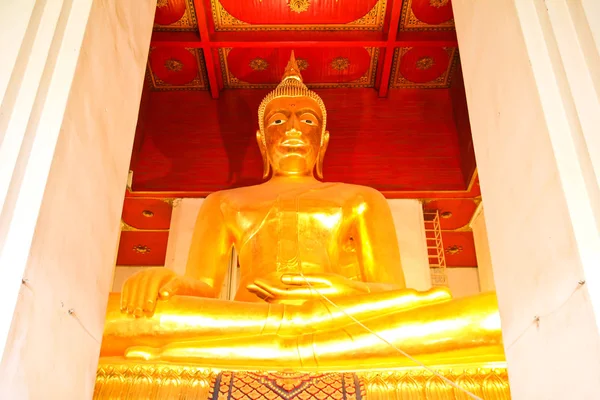 Big Golden Buddha Wat Mongkol Bophit Temple Ayutthaya Tailândia — Fotografia de Stock