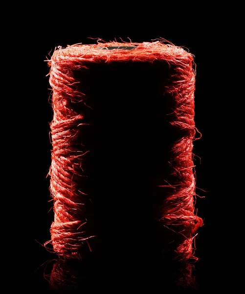 Oppkveilede Røde Garn Mørk Reflekterende Rygg – stockfoto