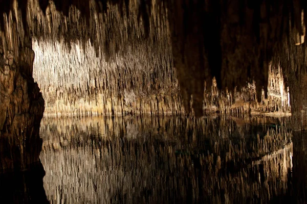 Grottes Drach Avec Nombreuses Stalagmites Stalactites Majorque Espagne — Photo