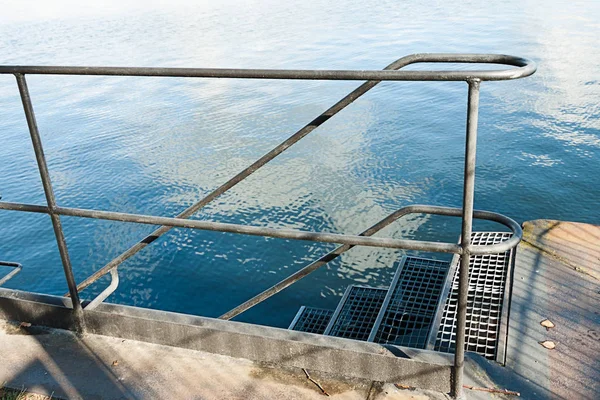 Escada Que Leva Uma Ponte — Fotografia de Stock