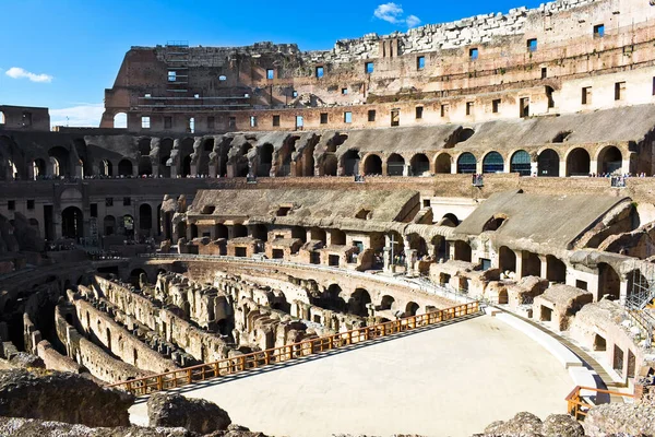Starověké Ruiny Velkého Římského Amfiteátru Colosseum Řím Itálie — Stock fotografie