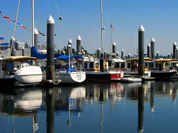 Fotografía Los Barcos Anclados Muelle — Foto de Stock