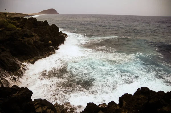 Vagues Fortes Écrasant Sur Côte Volcanique Des Îles Canaries Tenerife — Photo