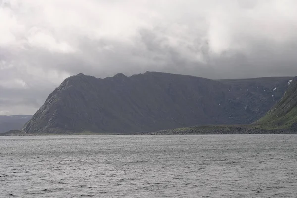 Belle Montagne Fiordo Norvegese Autunno — Foto Stock