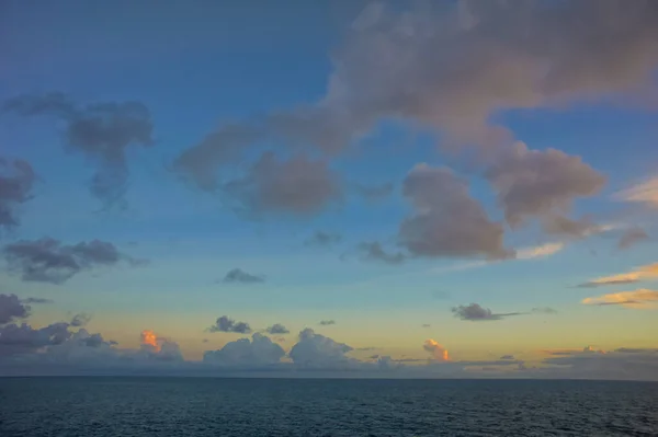 Hdr Colred Sunrise Clouds Sobre Oceano Atlântico Tenerife Canárias — Fotografia de Stock