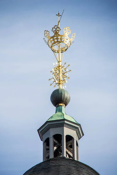 Kirchturm Mit Goldener Krone Siegen — Stockfoto