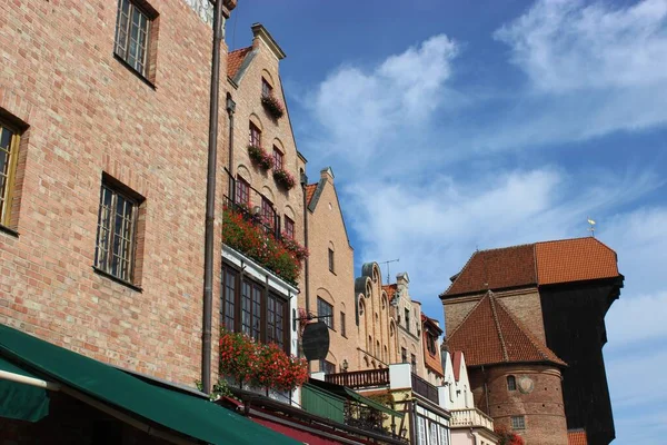 Casco Antiguo Gdansk Con Grúa —  Fotos de Stock