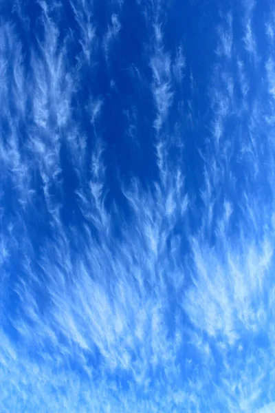 Облака Голубом Фоне Неба — стоковое фото