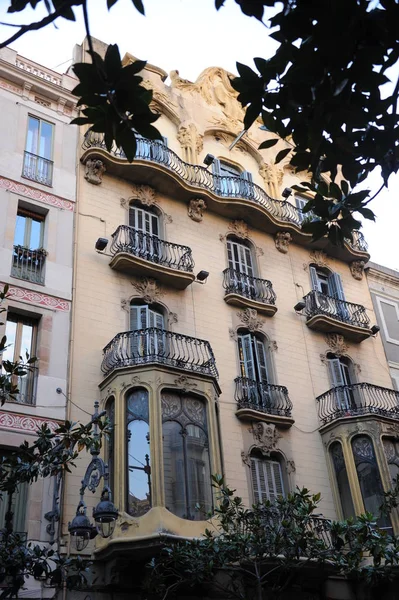 Barcelona Hermosa Fachada Del Antiguo Edificio —  Fotos de Stock