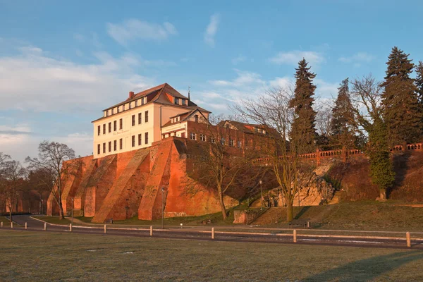 Malerischer Blick Auf Die Majestätische Mittelalterliche Burgarchitektur — Stockfoto