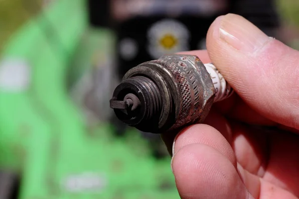 Spark Plug Automobile Repair — Stock Photo, Image