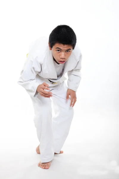 Ung Asiatisk Tonåring Pojke Gör Jiu Jitsu Kampsport — Stockfoto