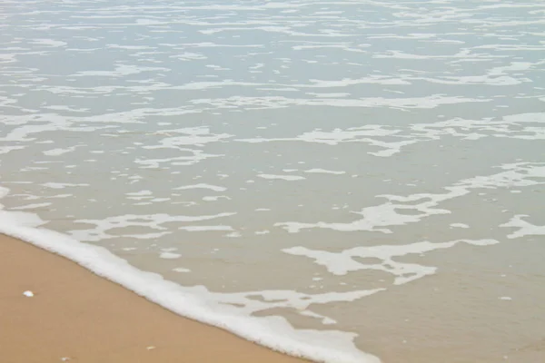 Onda Suave Mar Praia Arenosa — Fotografia de Stock