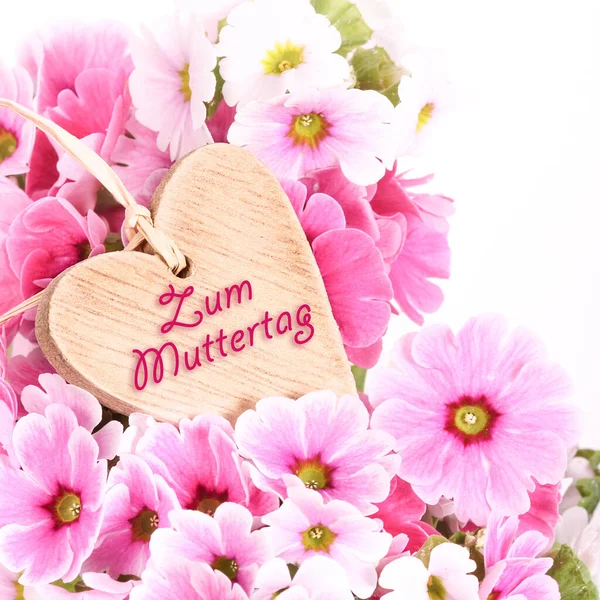 Çuha Çiçekli Ahşap Kalp Anneler Günü — Stok fotoğraf