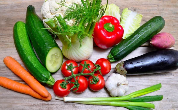 Fresh Vegetables Wooden Board — Stock Photo, Image