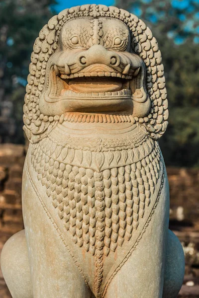 Lion Statue Portrait Angkor Thom Cambodia — Stock Photo, Image