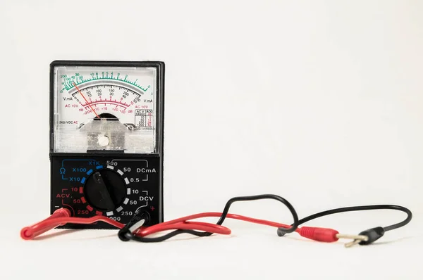 Класичний Новий Електричний Простий Тестер Інструмент Білому Тлі — стокове фото