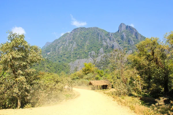 Numa Estrada Rural Vang Vieng Laos — Fotografia de Stock