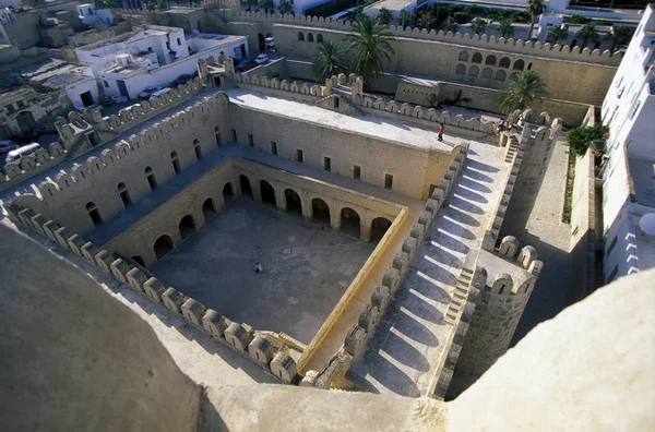 Die Große Moschee Mit Der Mauer Der Altstadt Oder Medina — Stockfoto