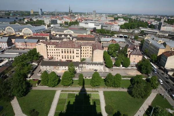 Die Altstadt Mit Der Vansu Brücke Und Dem Dom Und — Stockfoto