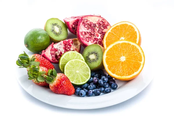 Fruits Servis Sur Assiette — Photo