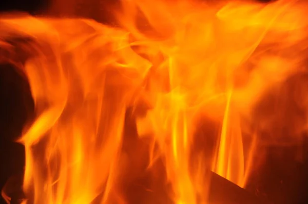 暖炉と赤い炎 — ストック写真
