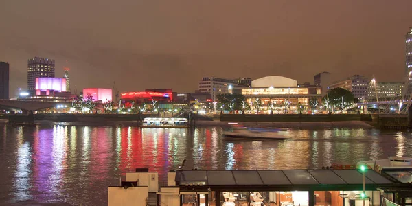 River Thames Südufer London Großbritannien Nachts — Stockfoto