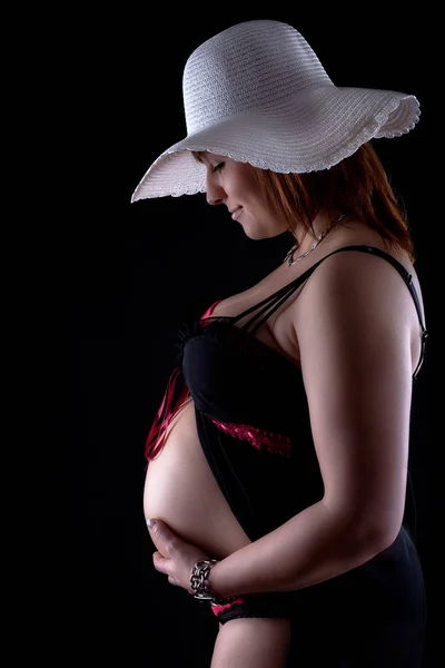 Gravid Kvinna Med Hatt — Stockfoto