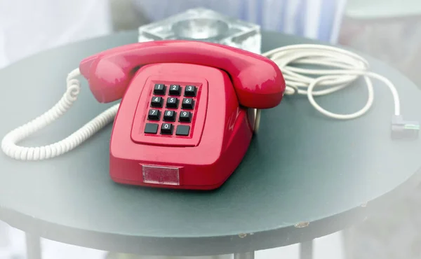 Régi Telefon Asztalon — Stock Fotó