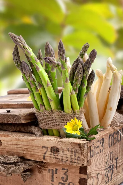 Asparagi Biologici Cibo Vegetale — Foto Stock