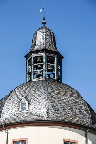 Kalenin Kalın Kulesi Çan Kulesiyle Zafer Kazandı — Stok fotoğraf