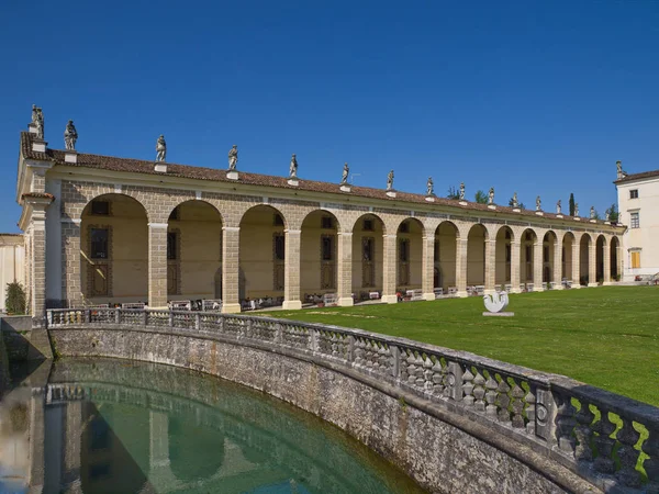 Arcades Villa Manin Codroipo Friuli — стоковое фото