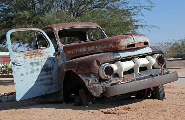 Παλιό Αυτοκίνητο Στην Έρημο Ναμίμπια — Φωτογραφία Αρχείου