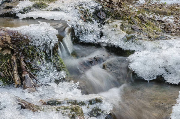 Kis Patak Vízesés Közelről — Stock Fotó