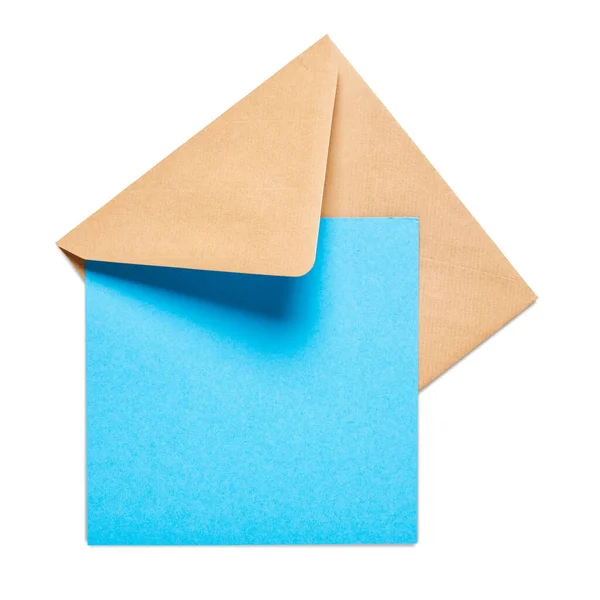 Envelope Quadrado Marrom Com Cartão Azul Fundo Branco Caminho Recorte — Fotografia de Stock