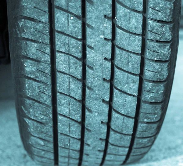 Detalj Nära Håll Bil Hjul Däck Cool Cyanotype — Stockfoto