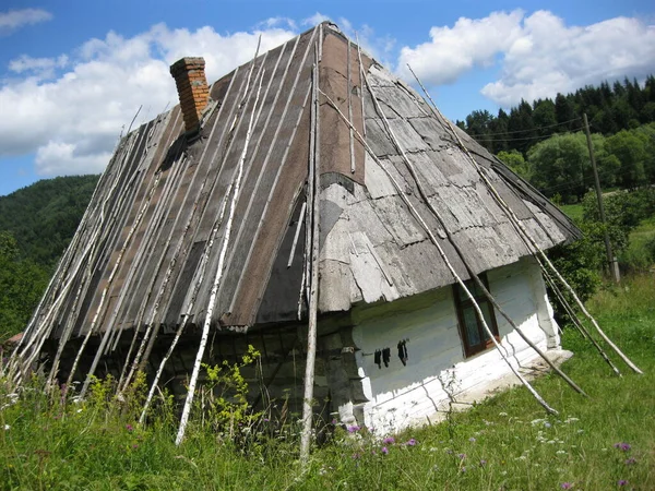 Casa Rural Velha Região Dos Cárpatos Ucrânia — Fotografia de Stock