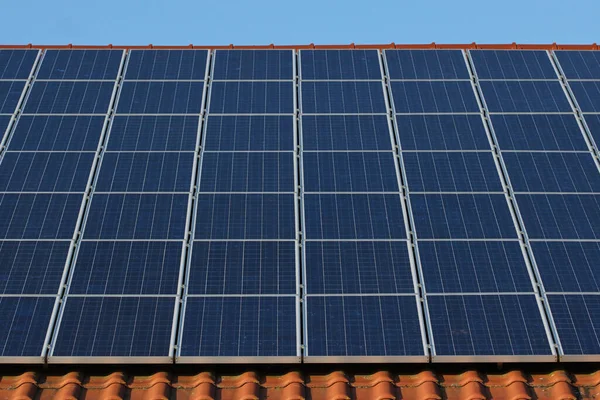 Solární Panely Střeše — Stock fotografie