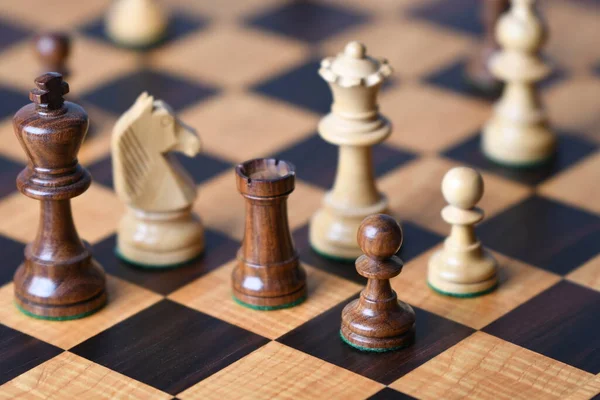 Αβέβαιο Αποτέλεσμα Στο Βασιλικό Παιχνίδι Σκάκι — Φωτογραφία Αρχείου