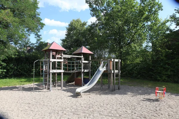 Farbenfroher Spielplatz Für Kinder — Stockfoto