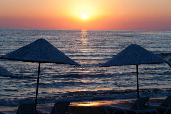 Puesta Sol Sobre Agua Mar —  Fotos de Stock