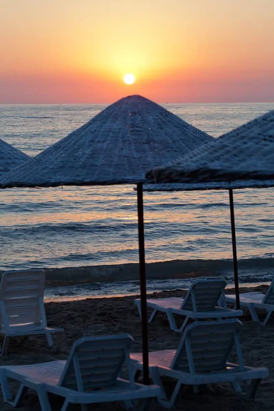 Puesta Sol Sobre Agua Mar —  Fotos de Stock