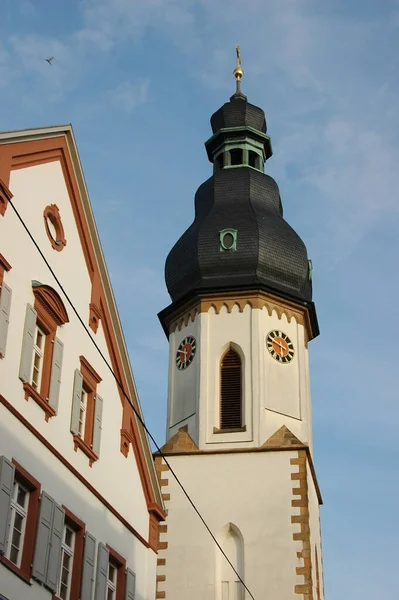 Церковная Башня Святая Троица Церковь Спиер — стоковое фото