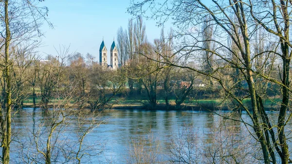 Danube Üzerinden Gsttt Ostufer Görünümü — Stok fotoğraf