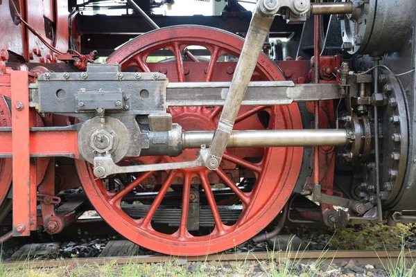 火车头 火车头 蒸汽机车 历史性的 — 图库照片