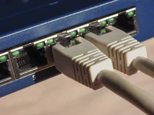 Interruptor Módem Router Con Puertos Para Conexión Rj45 Red Ethernet — Foto de Stock