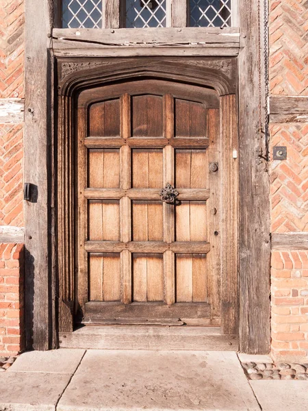 Close Old Medieval Brown Wooden Retro Door Closed — Stock Photo, Image