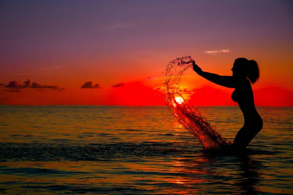 Woman Silhouette Water — Stock Photo, Image