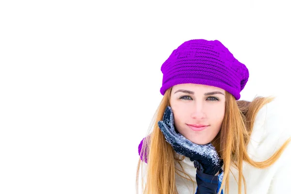 Jovencita Jugando Nieve —  Fotos de Stock