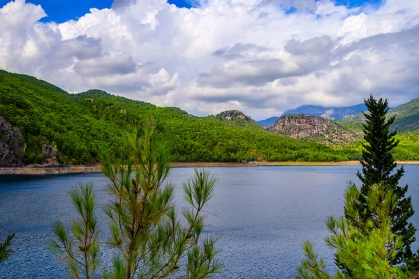 Presa Agua Antalya —  Fotos de Stock